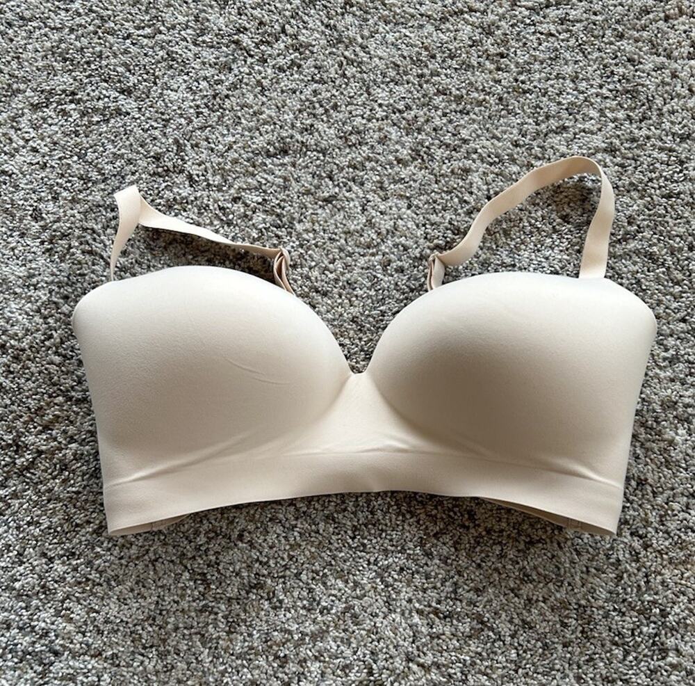 SOMA 38D Enbliss Wireless Bra BEIGE Wire Free EUC COMFORT B26